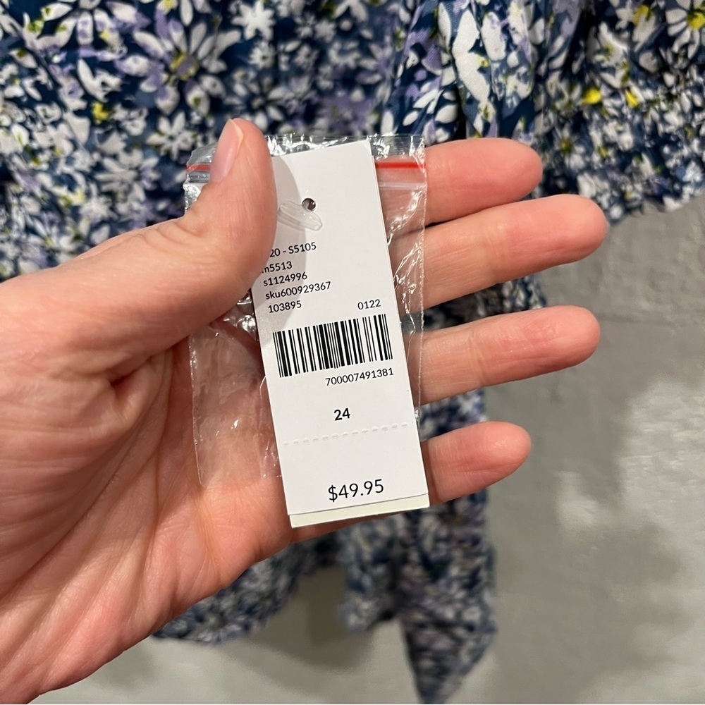 Lane Bryant Top Women's 24 Ditsy Floral Blue & White Button‎ Puff Sleeve NWT - Picture 7 of 10